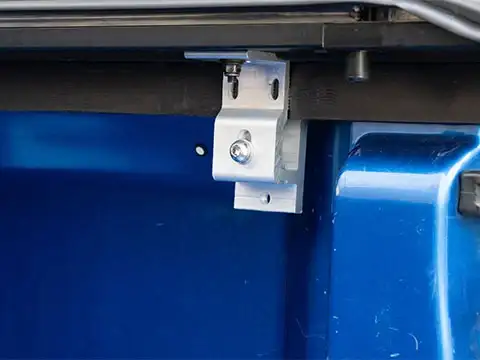 Manual Hard Aluminum Retractable Tonneau Cover for Isuzu